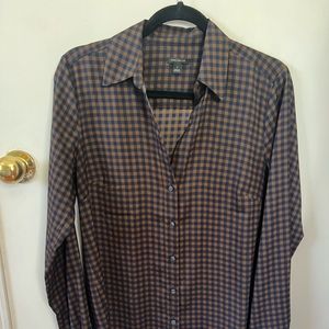 NWOT AnnTaylor button down blouse
